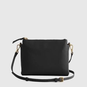 Quince sleek Italian Leather Triple Compartment Crossbody Black *EUC*